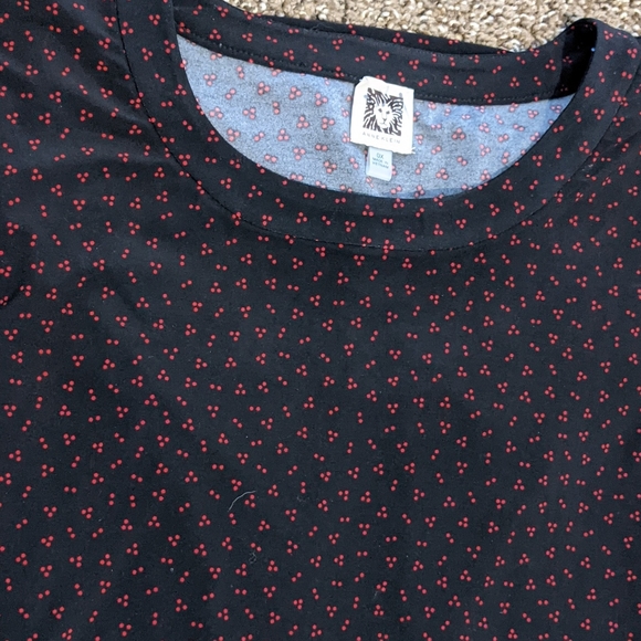 Anne Klein short sleeved top, 0X, EUC - Picture 2 of 7